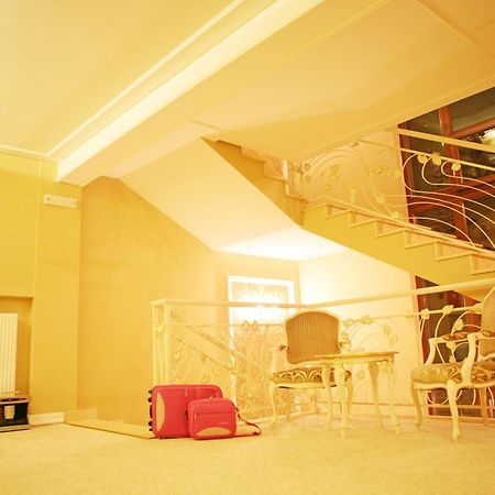 Hotel Villa Viktorija 바냐루카 외부 사진
