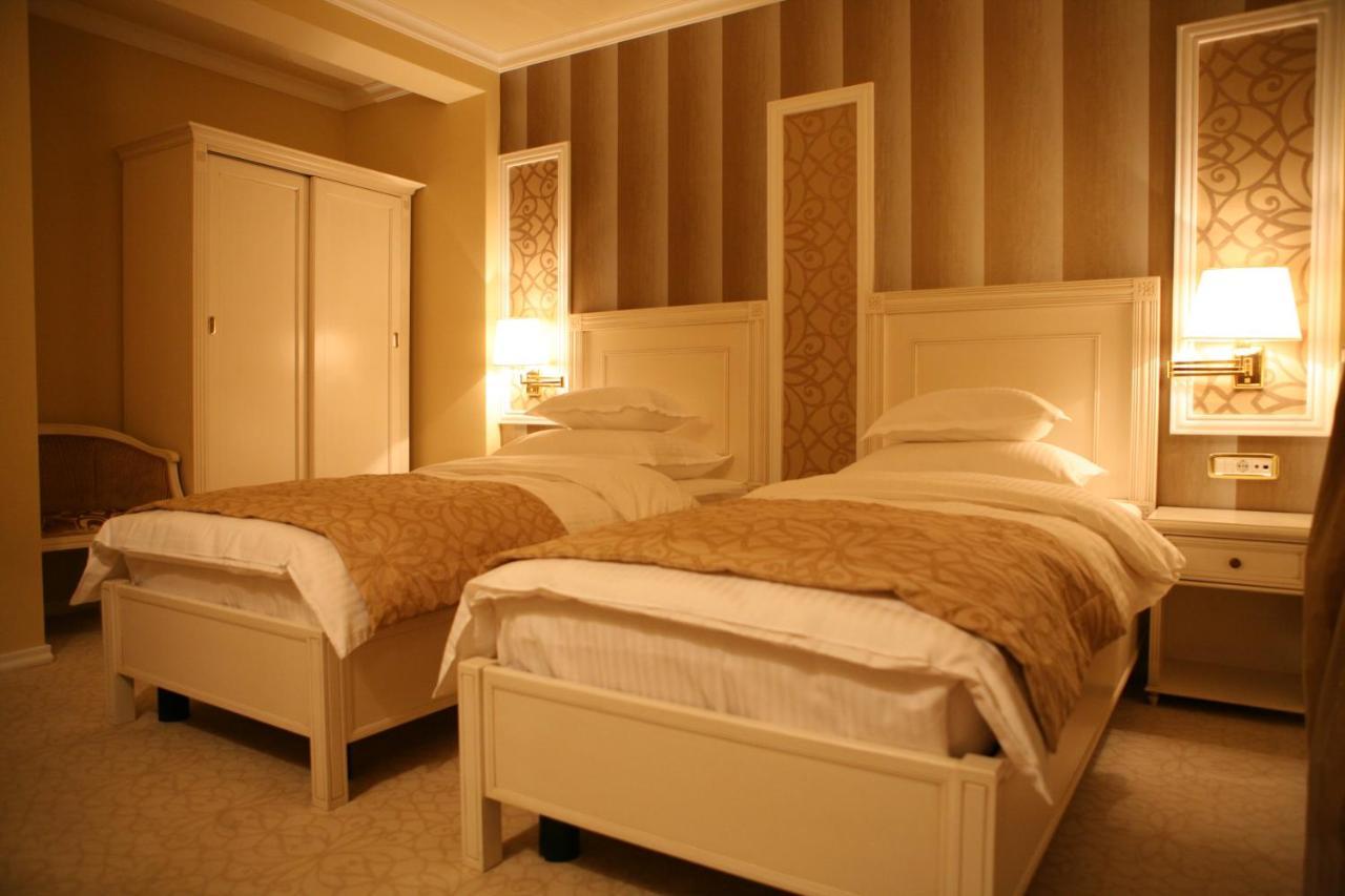 Hotel Villa Viktorija 바냐루카 외부 사진