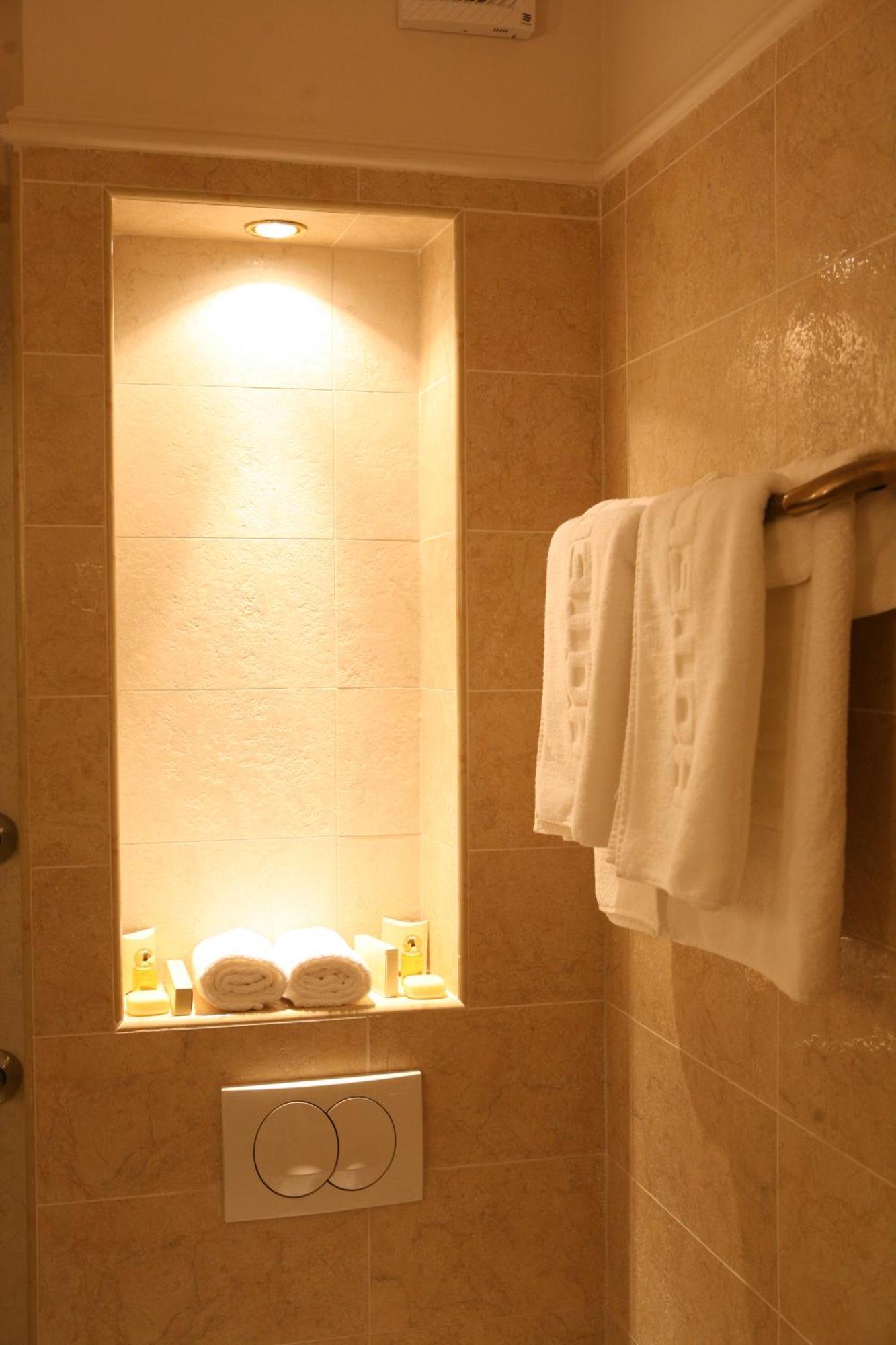 Hotel Villa Viktorija 바냐루카 외부 사진