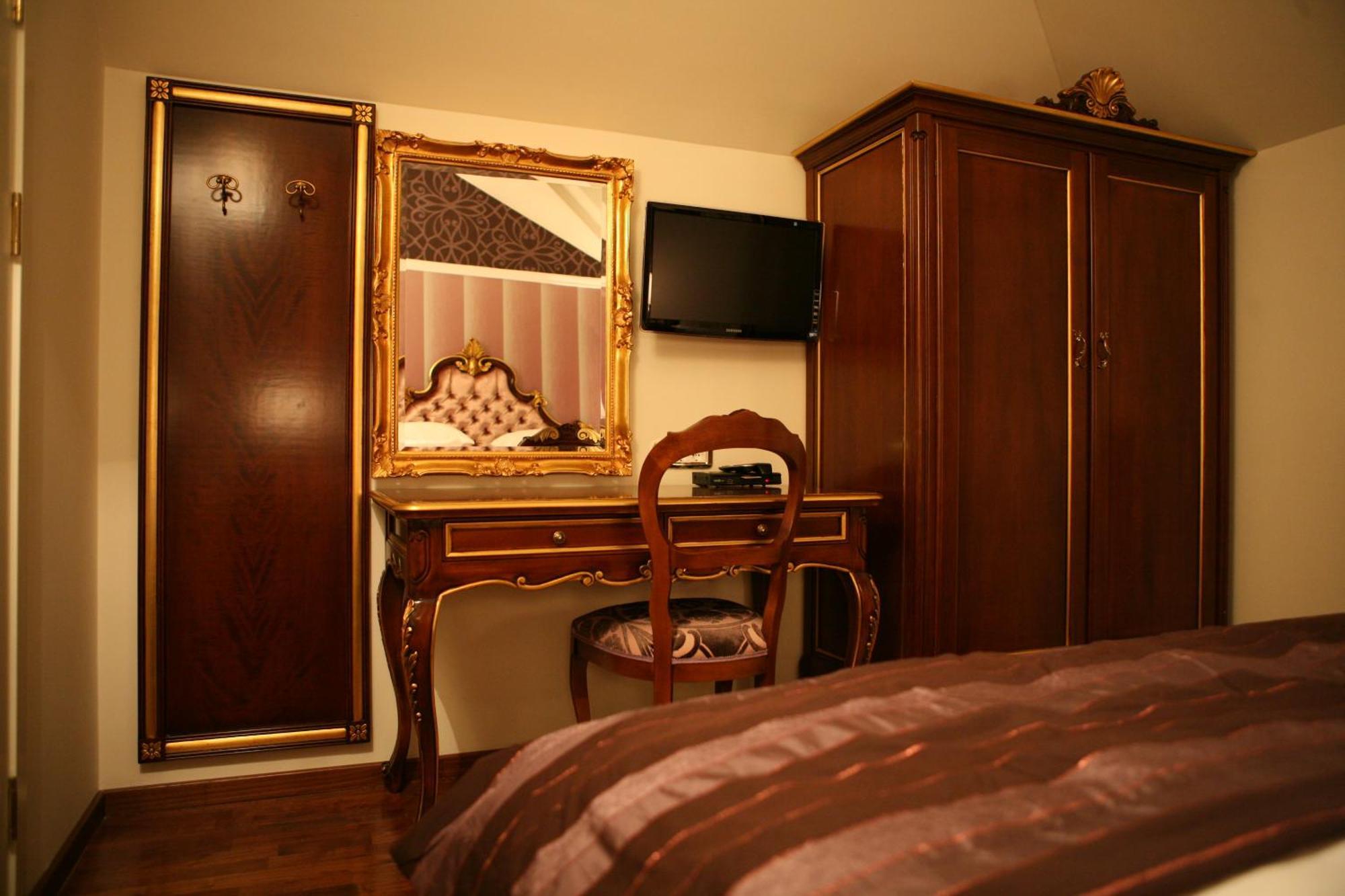 Hotel Villa Viktorija 바냐루카 외부 사진