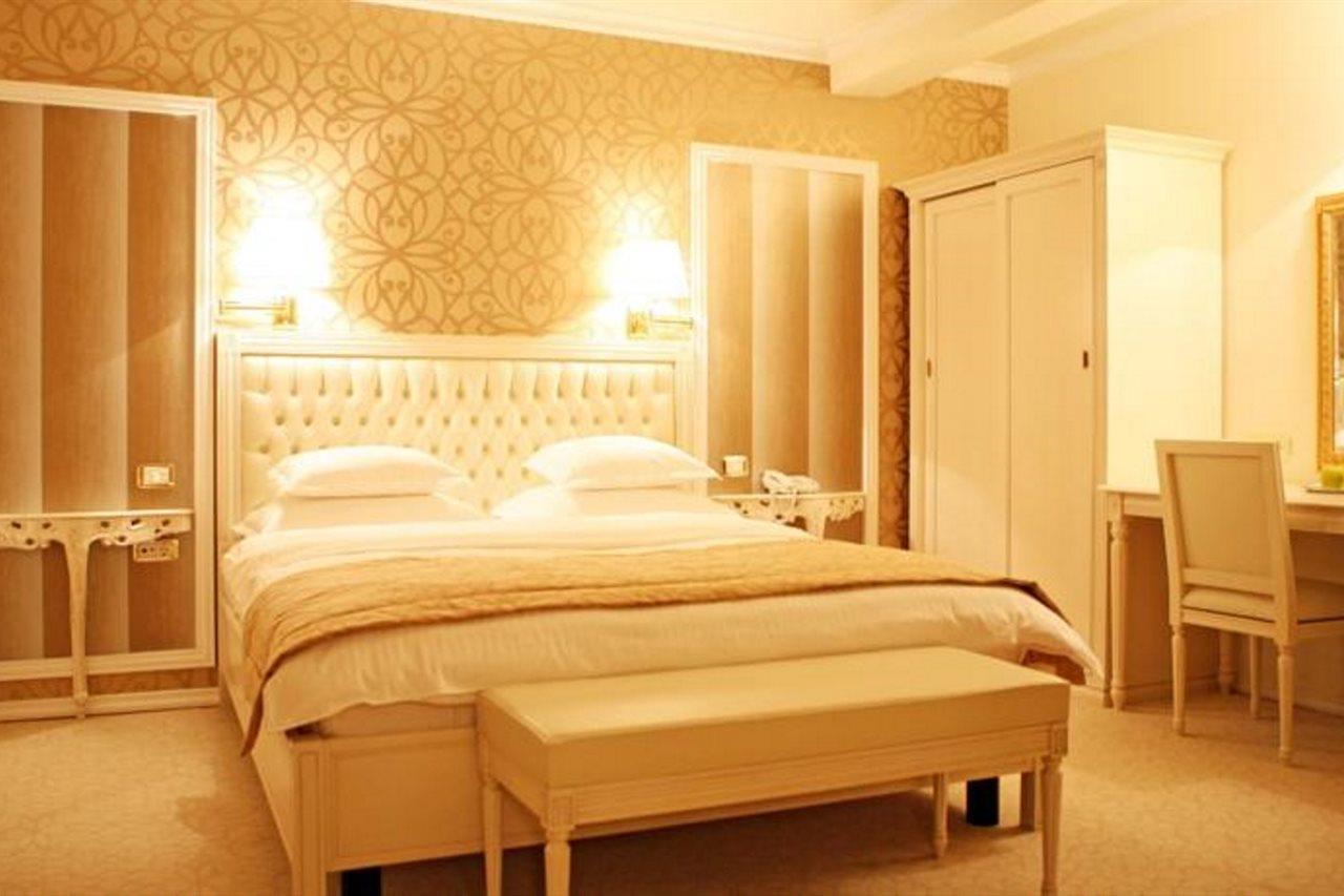Hotel Villa Viktorija 바냐루카 외부 사진